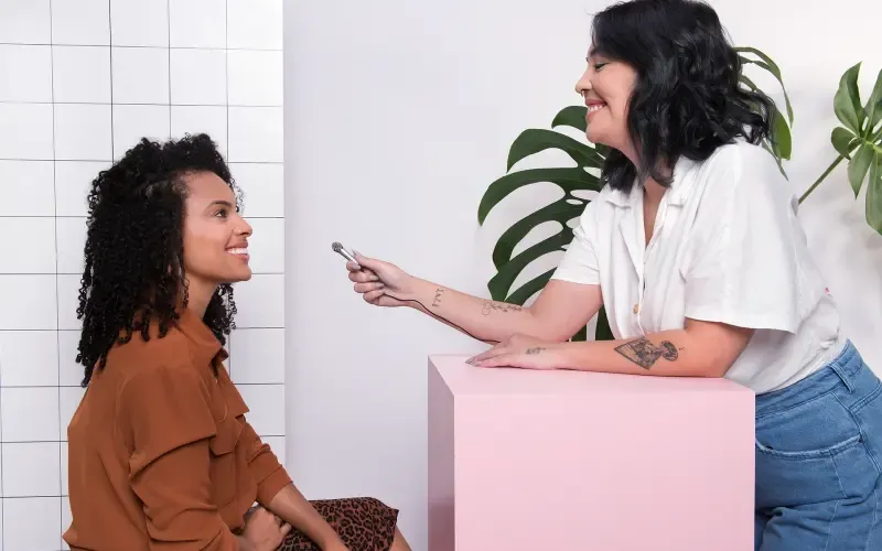 Escuta Ativa: o que é e os benefícios da prática em empresas