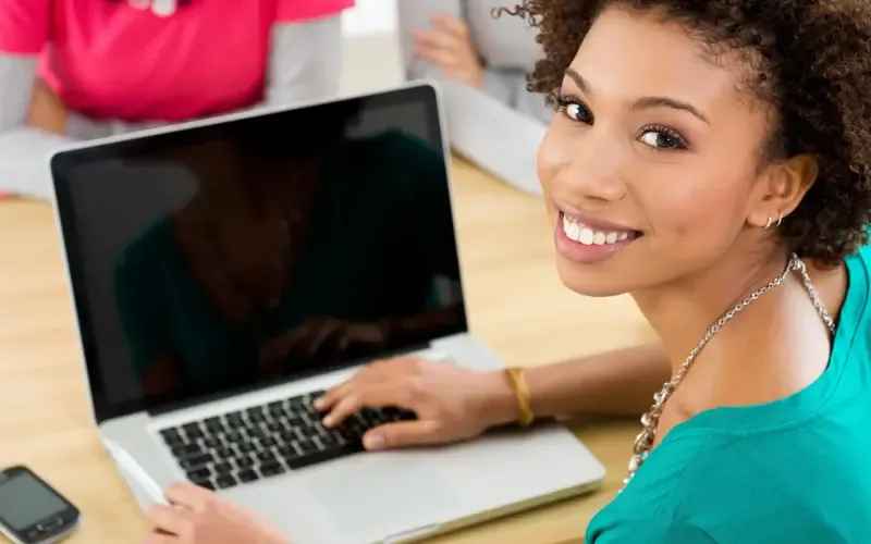 Aprendiz, estagiário e trainee: a inserção do jovem no mercado de trabalho